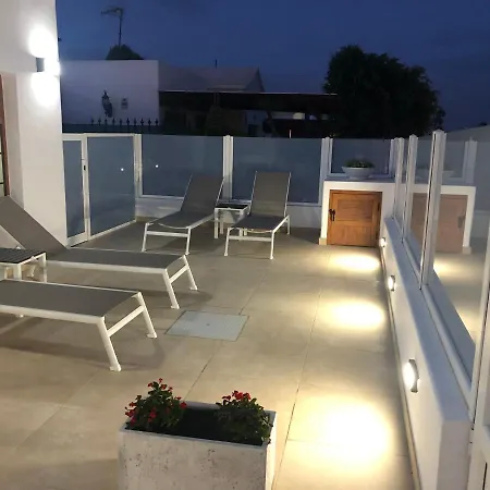 Tomo Villa Puerto del Carmen (Lanzarote)